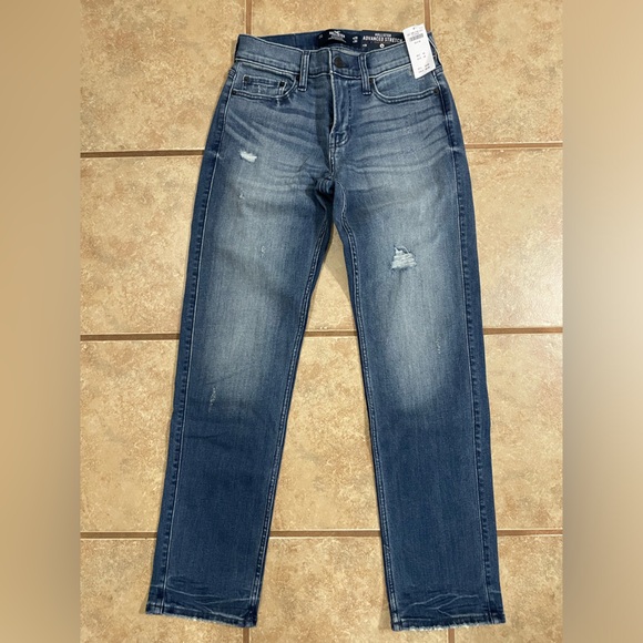 Hollister Jeans NWT W26 L30 - Picture 1 of 4